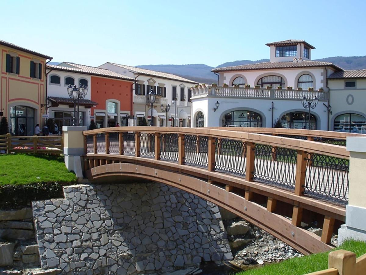 Little Liberty Loft Apartment Barberino di Mugello Bagian luar foto